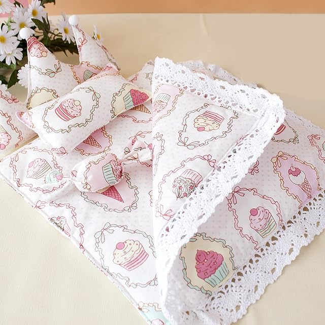 Seawood Doll Bedding Set, Cartoon Pattern Dolls Accessories Pillow And Blanket Set, Bedroom Furniture Accessory for Dolls, Washable Doll Bedding Set for Kids Pretend Play house Game Toy (B)