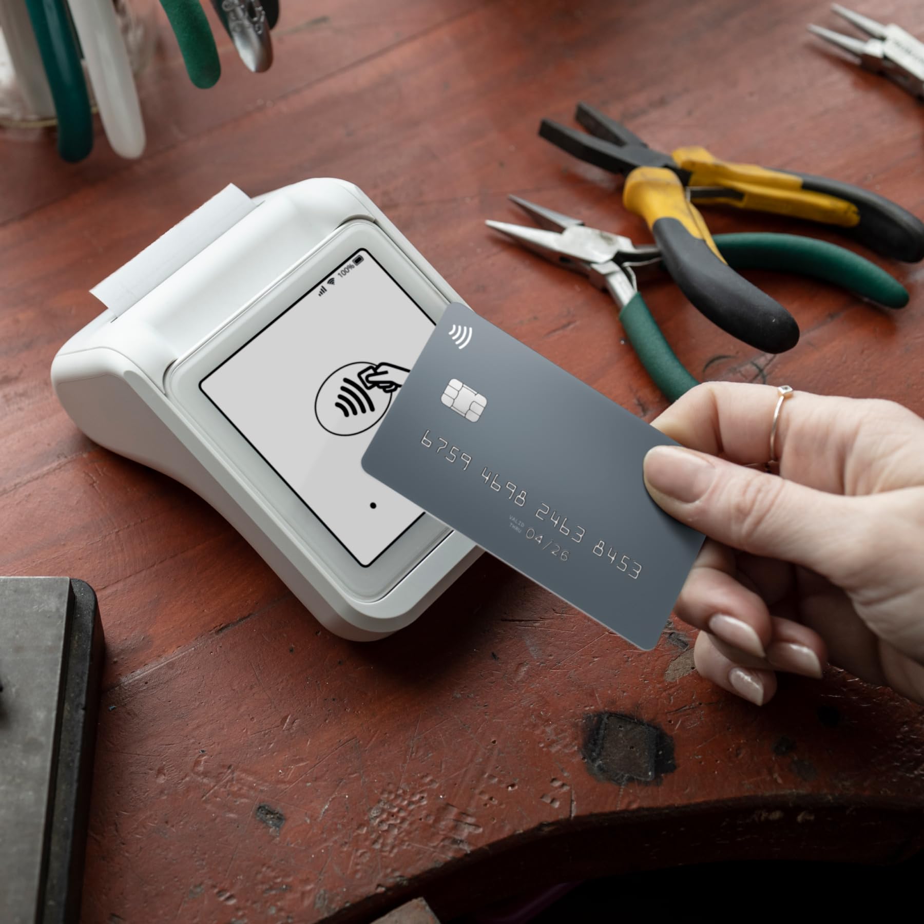 SumUp Solo Kartenterminal mit Drucker – Mobiles All-in-One Kartenlesegerät mit WLAN & integrierter SIM, Touchscreen, Belegdruck, Apple Pay, Google Pay, EC- & Kreditkarten – Keine Monatsgebühren