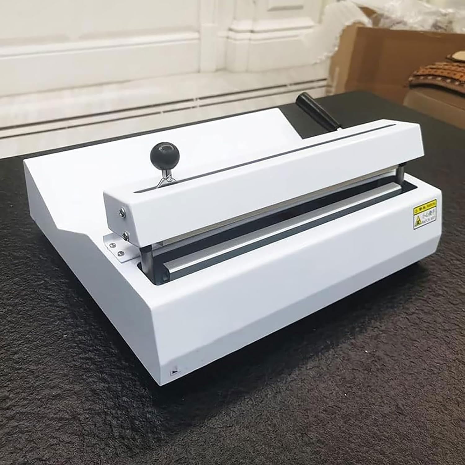 Máquina de sellado térmico, sellador automático de embalaje, temperatura ajustable, ancho de sellado: ≤ 300 mm, rango de temperatura: 0-300 °C, ancho de la ranura: 12 mm