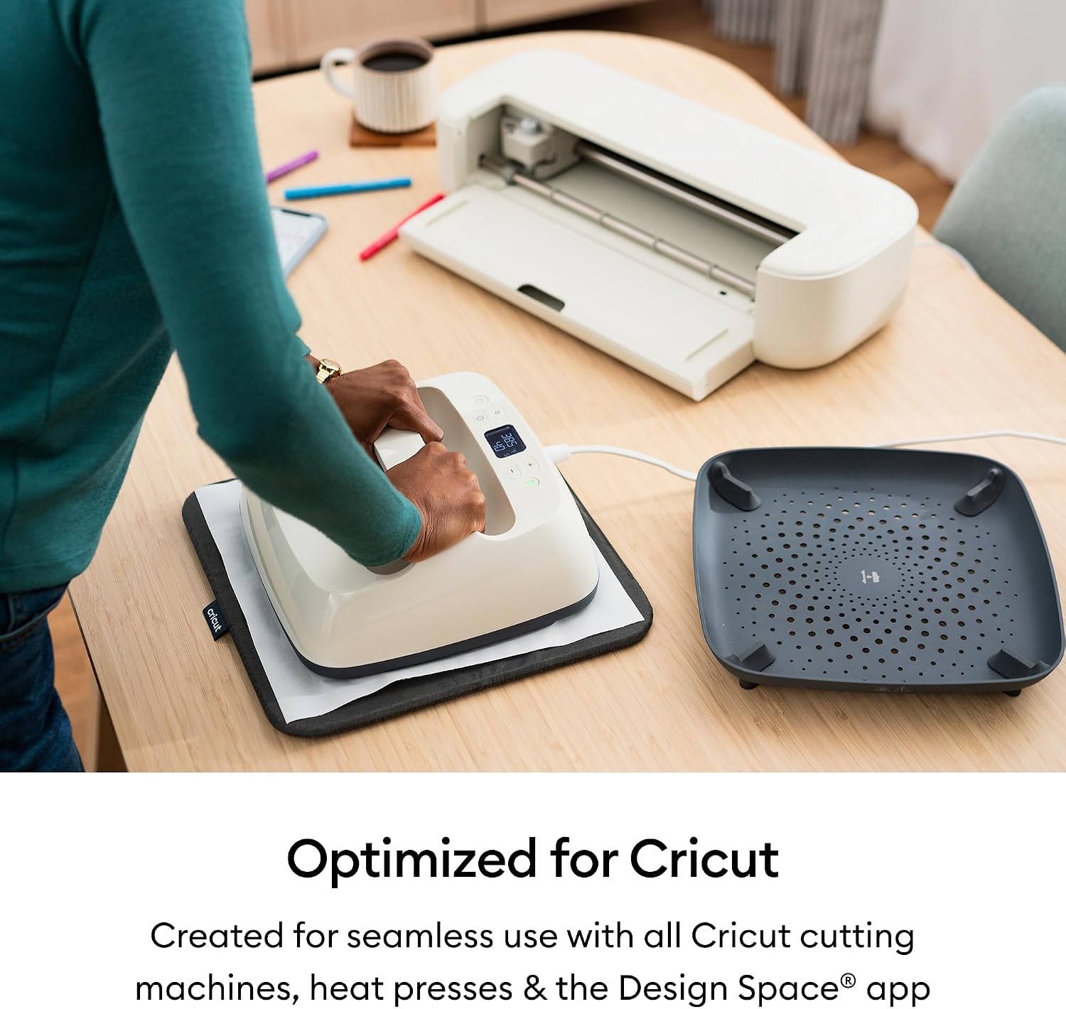 Cricut Iron-On Patch, Neutral Solids - 3 in x 4.25 in (18 ct) - Repair or Customize Clothing - Machine Washable - No Sewing Needed