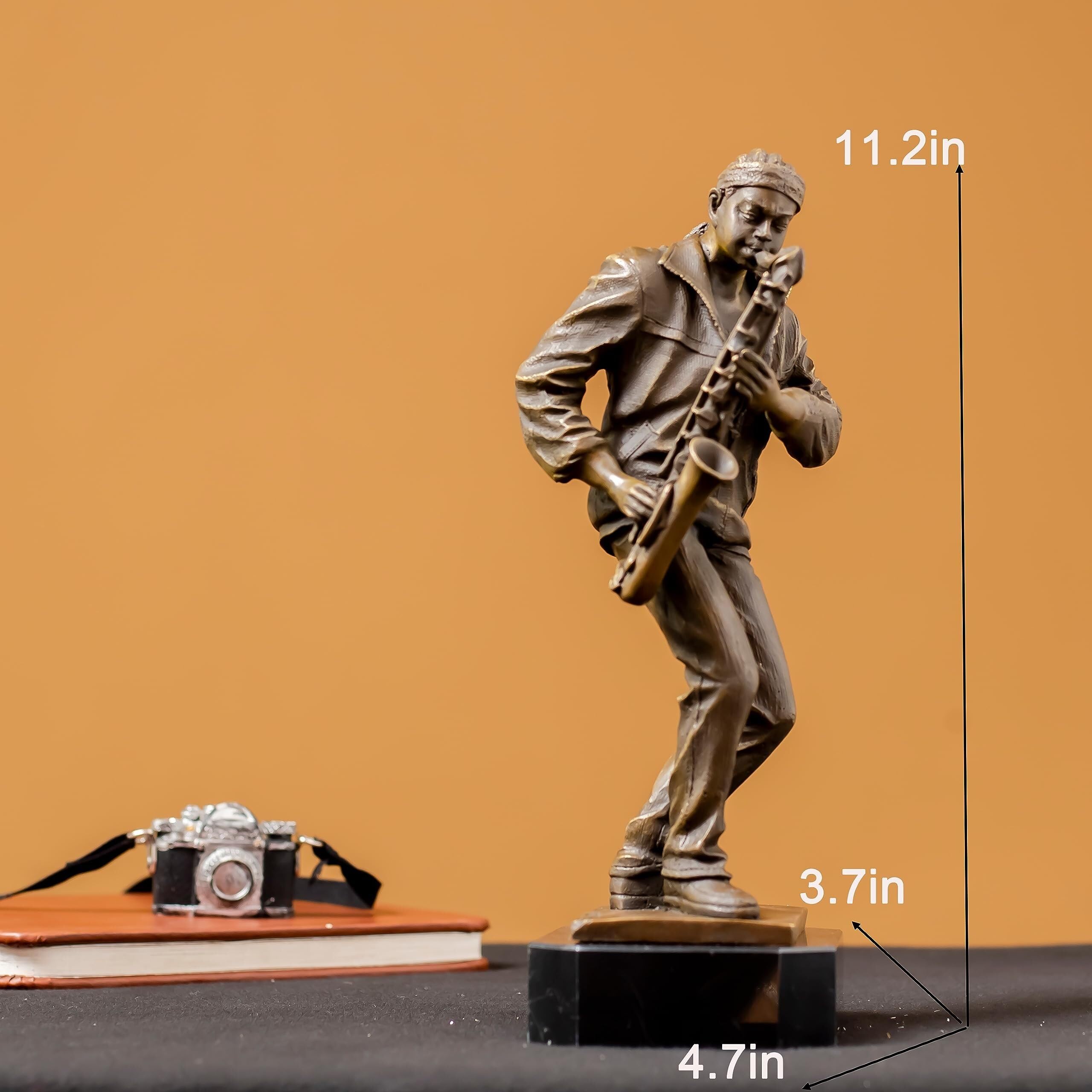Scultura sassofonista della band jazz, statua di sassofonista da 29 cm su base in marmo nero, decorazione casual per la casa per amanti della musica e collezionisti