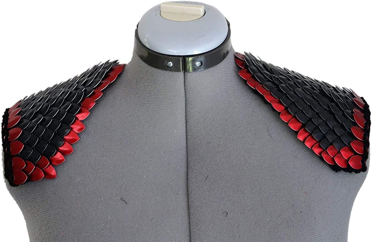 Armor Pauldrons in knitted Dragonhide Scalemail - Black with red edges