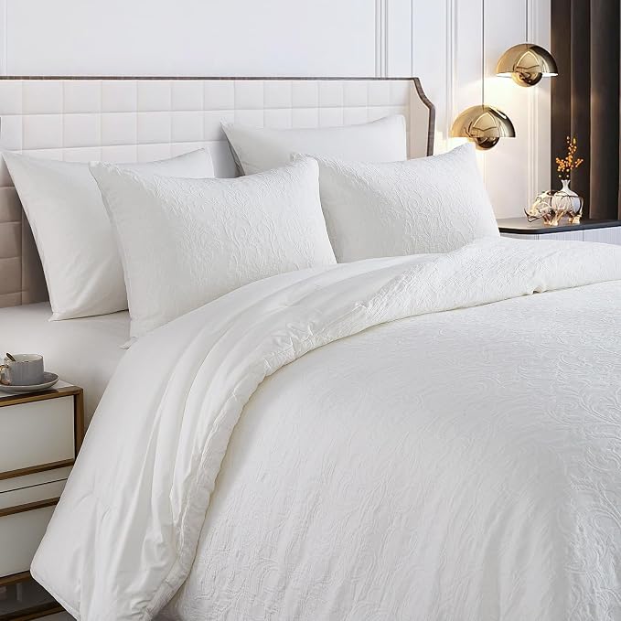 Queen Comforter Set，Cotton Comforter Queen Size Stone Washed, Vintage Farmhouse Bedding in White Jacquard with Curling Grass Pattern 3-Piece Set (1 Comforter, 2 Pillow Shams)