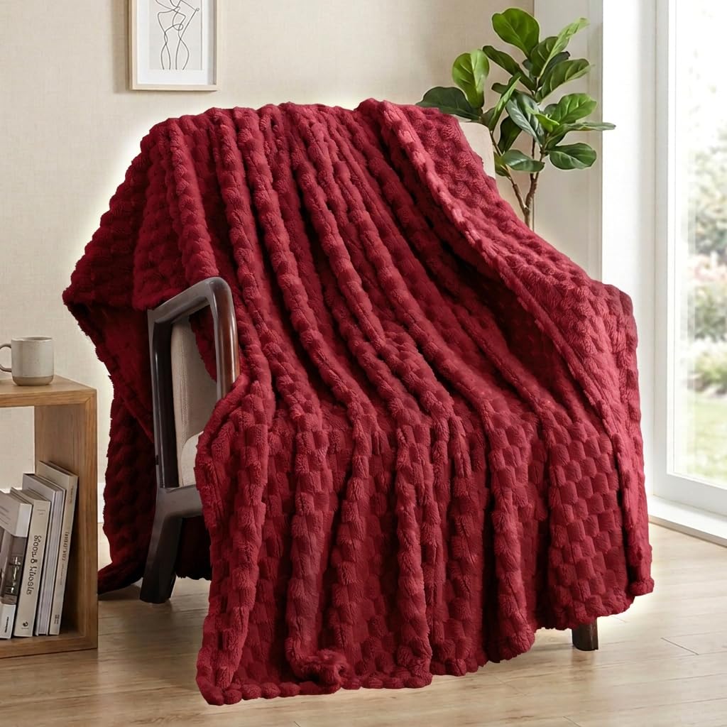 Tifschlaf Fleece Fluffy Throw Blanket - Red Single Bed Throw for Sofa, Soft & Cosy Blanket for Couch, 130x150cm