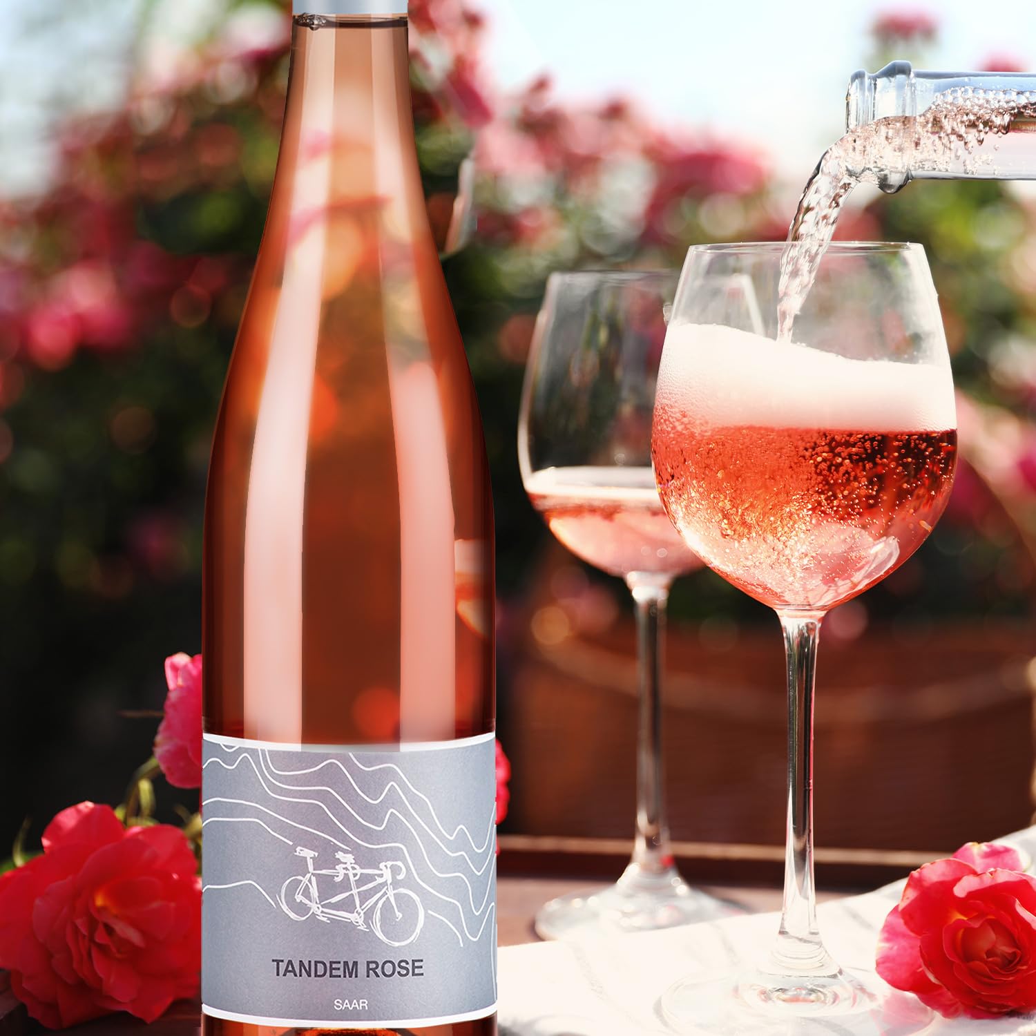 GRAVURZEILE Weinflasche Riesling Tandem - Rosé Wein (trocken) vom Weingut Müller von der Saar - (6 x 0.75 l) - Süß und leicht - Schönes Geschenk für Weinkenner und Weingenießer
