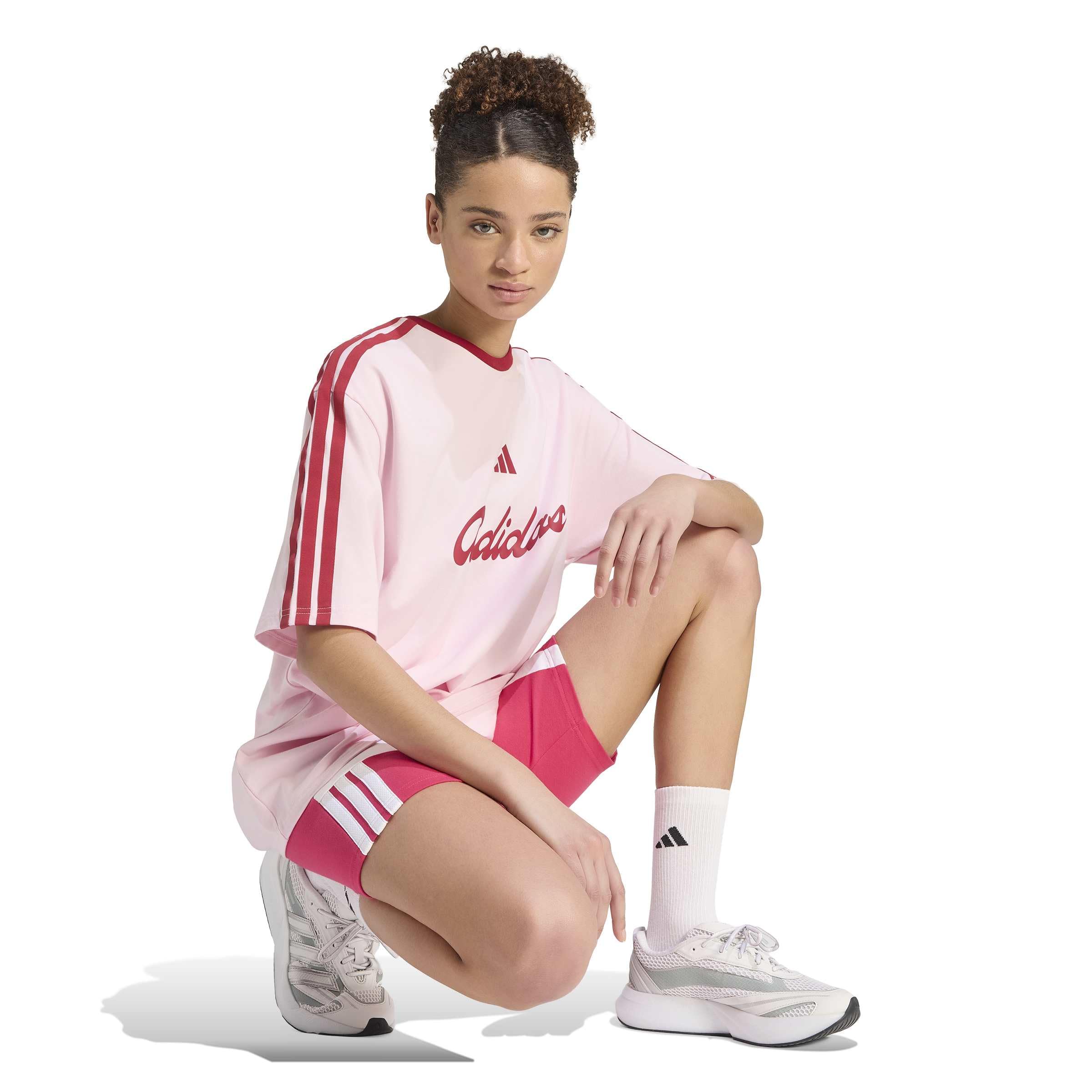 adidas Women's LUX TIRO LOCKER GESCHNITTENES Grafik-T-Shirt