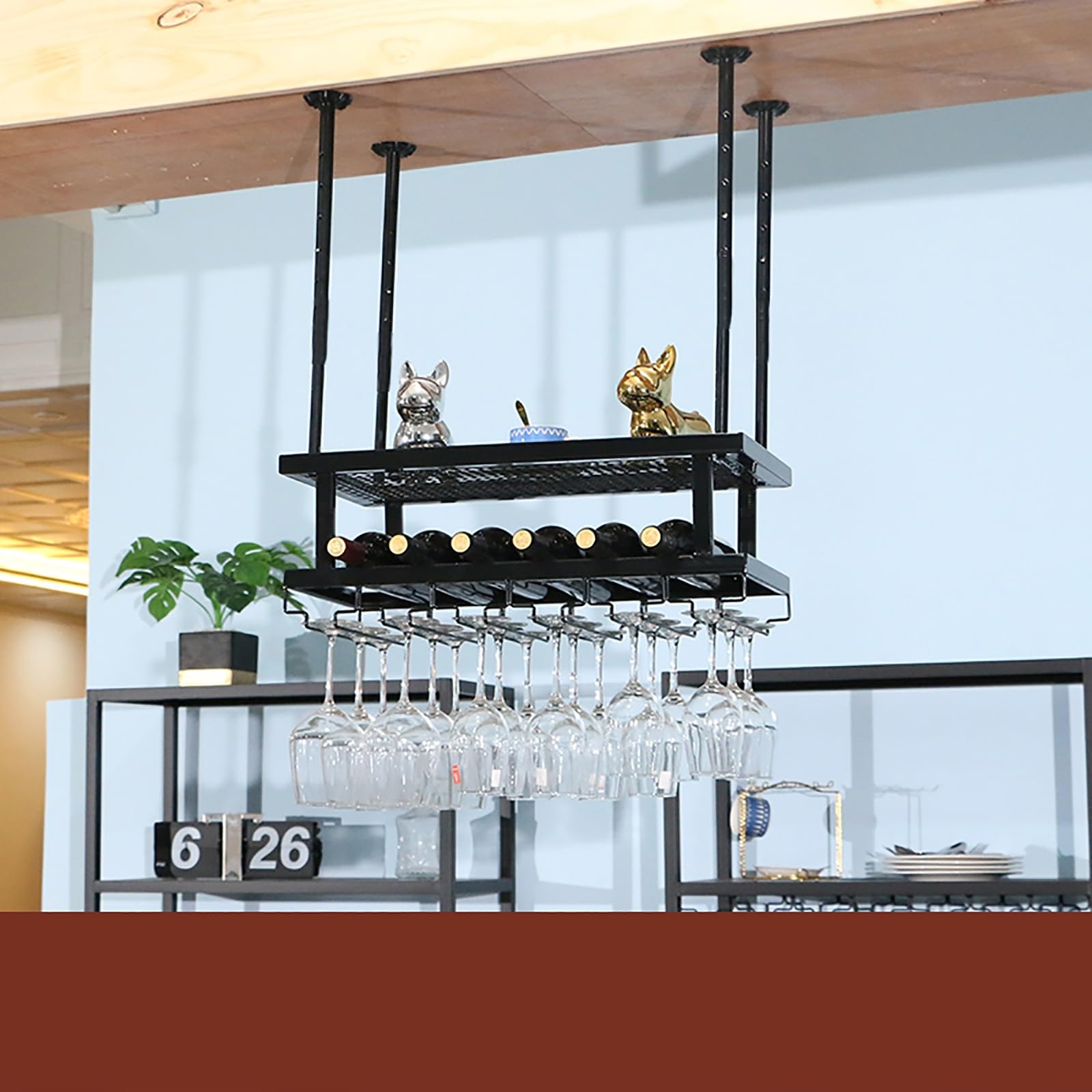 Casier à verres à vin de plafond suspendu en métal robuste au design soigné