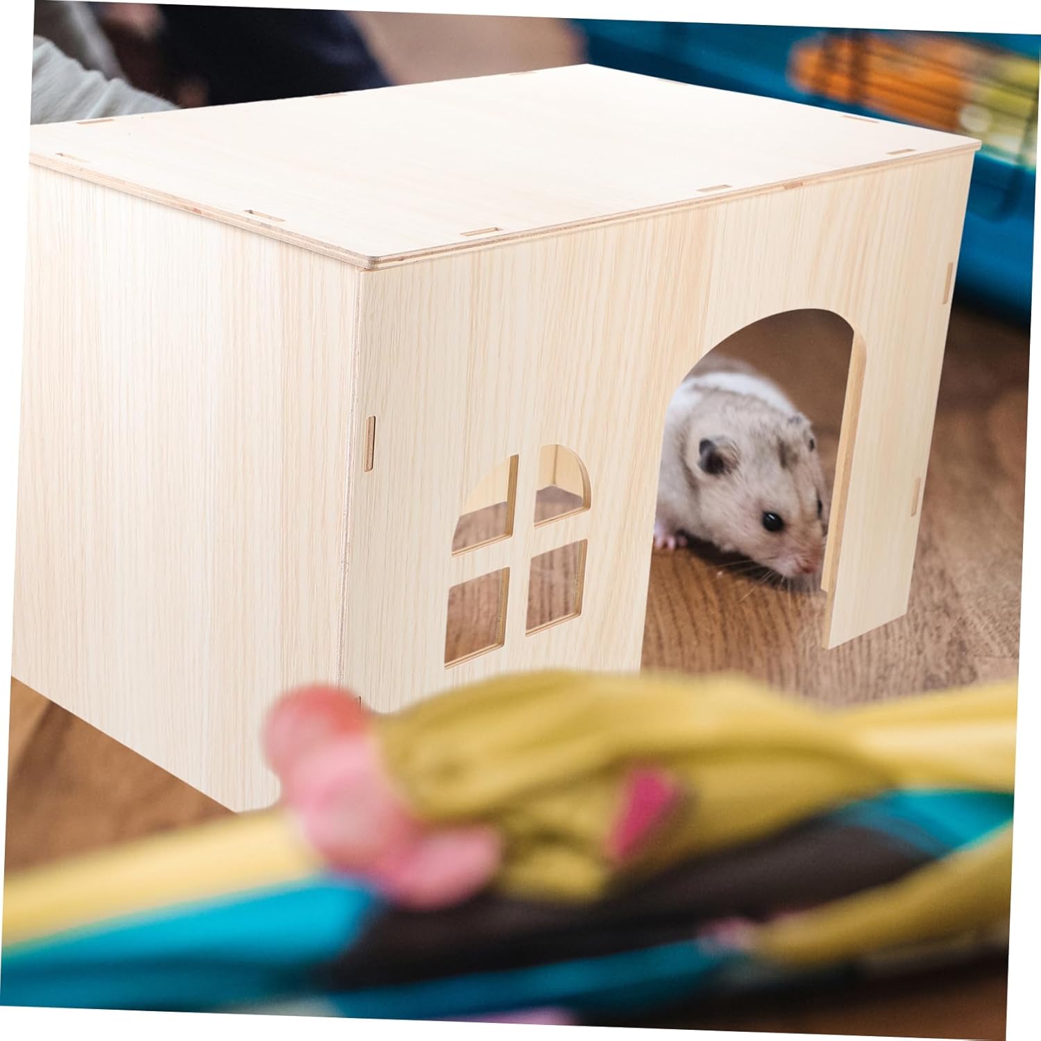 BESPORTBLE Guinea Pig Hideout House Spacious Wooden Hut for Small Animals for Hamsters Chinchillas and Squirrels Design and Play for Use