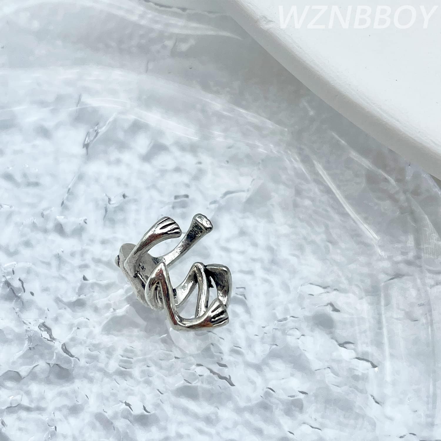 Vintage Silver Frog Ear Cuffs Earrings Non-Pierced Cute Frogs Shaped Cartilage Clip Climber Ear Wrap Animal Earrings Frog Ear Jewelry for Women Teen Girls