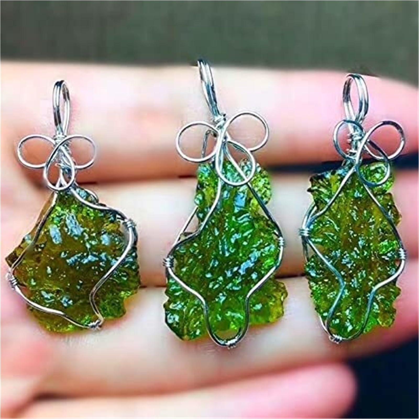 Piedra de Moldavita, Moldavita cruda real, colgante de cristal de Moldavita verde, aerolitos, collar con cuerda sin energía, joyería de cristal de Moldavita