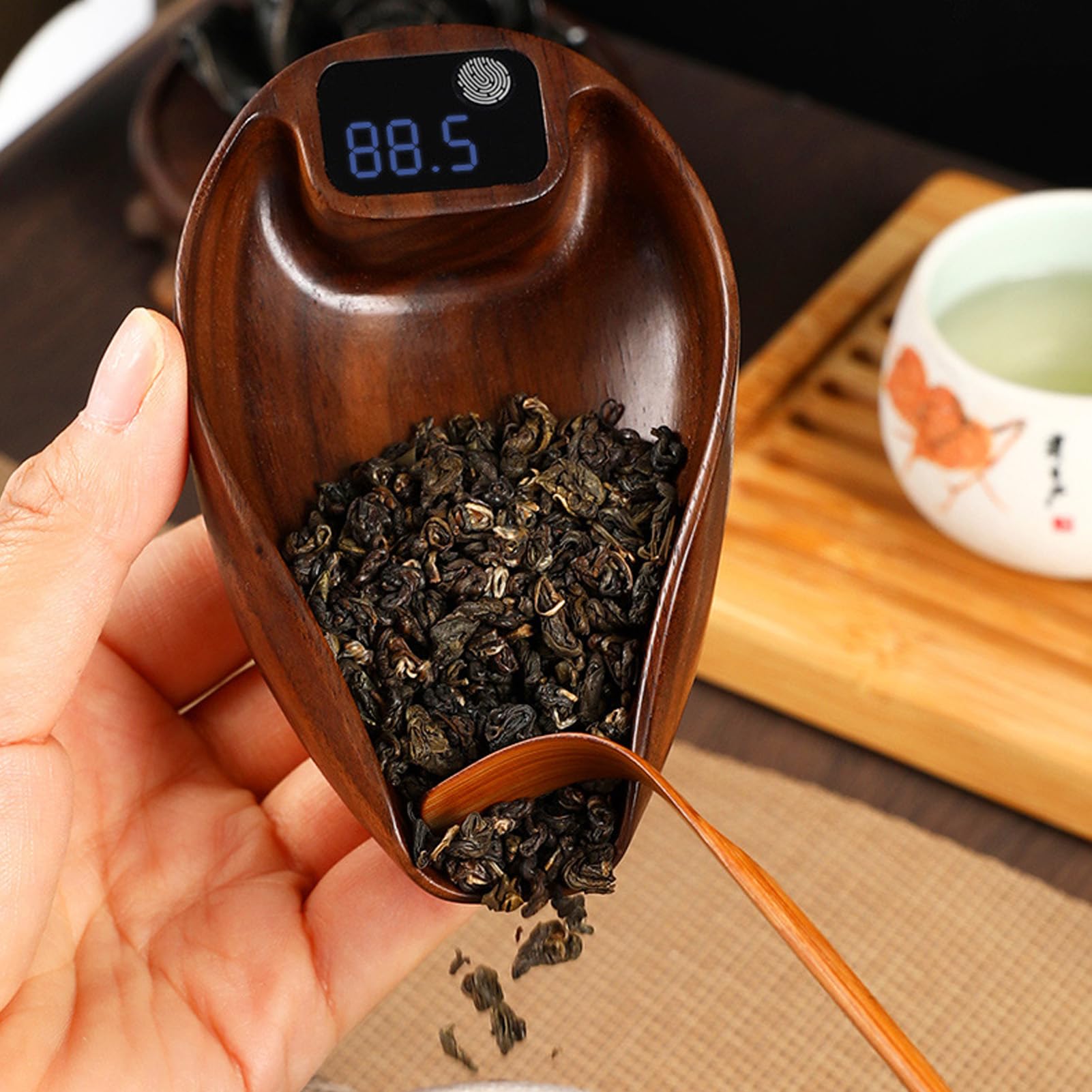 Fdit Báscula de té de Madera, Báscula de Cocina Elegante Recargable Color Nogal Digital Coffee Steelyard para Verter sobre café y Hornear