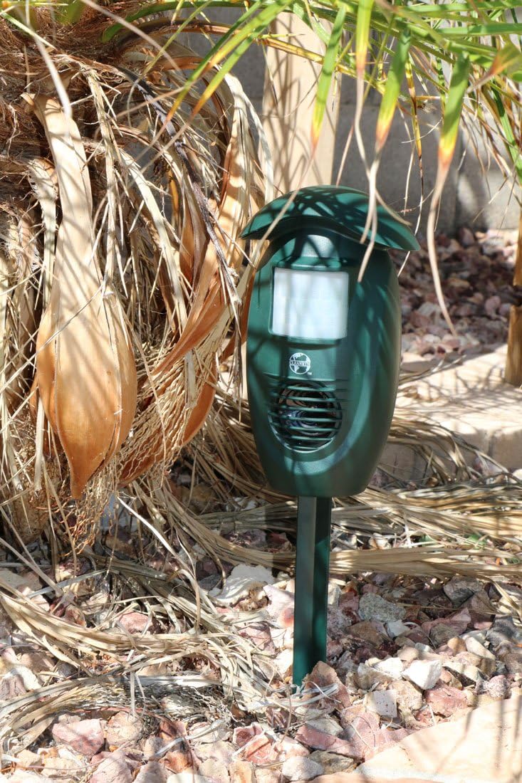 Cleanrth TSAR550 Super Advanced Ultrasonic Animal Repeller – Includes Triple Scan Technology