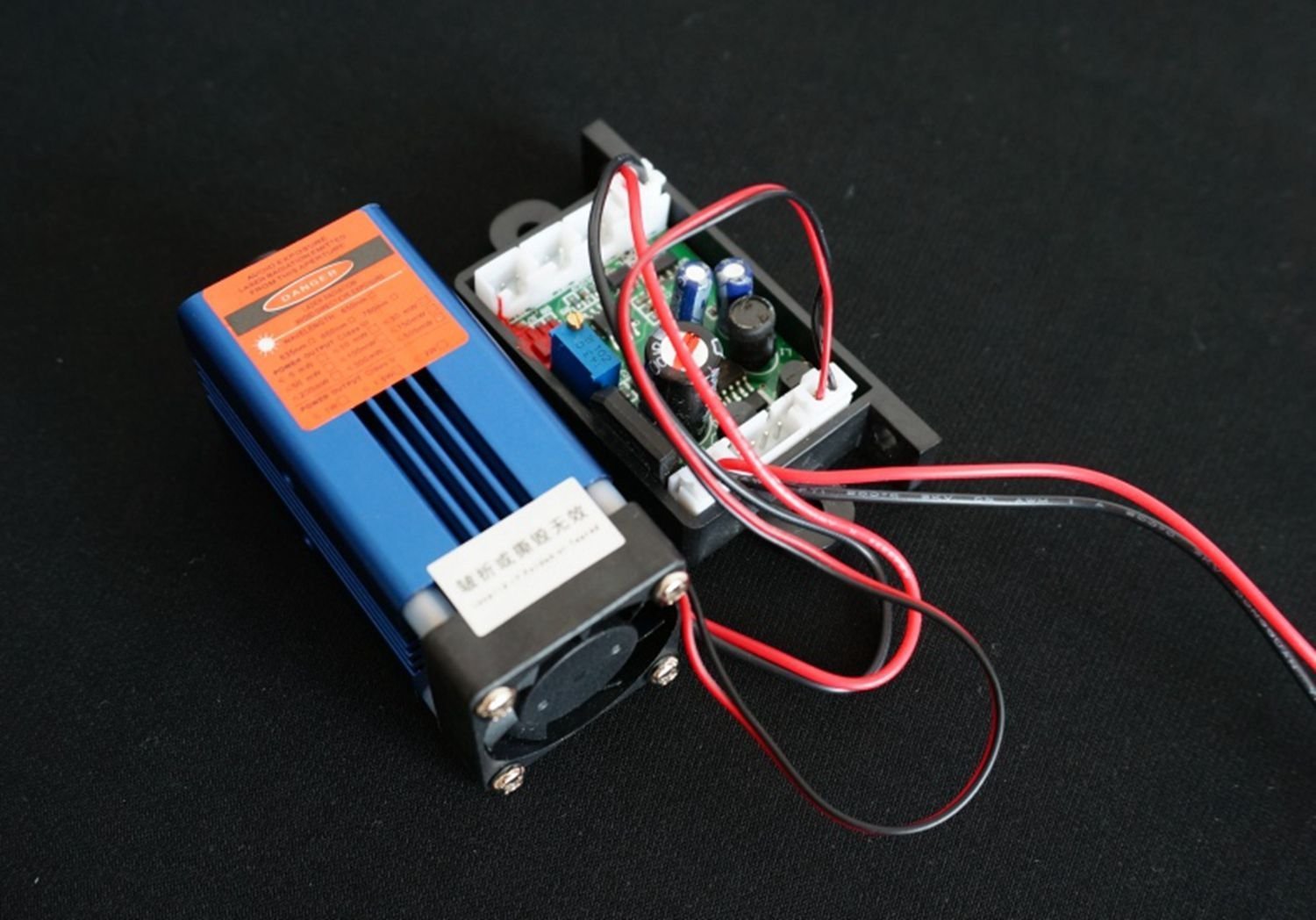 635nm 638nm Modulo Laser Rosso a Puntale 300mW con Driver + TTL + Raffreddamento a Ventole
