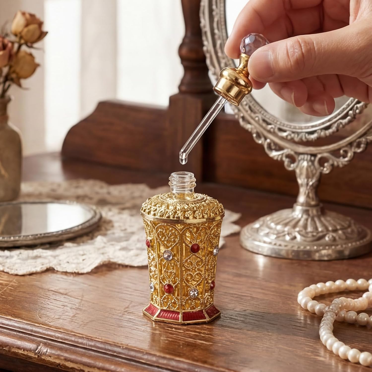 ELLDOO 10ml Vintage Perfume Bottle, Empty Container Perfume Vial, Antique Crystal Jeweled Decorative Essential Oil Bottle, Lady Essential Reusable Oil Bottles Decoration, Gold