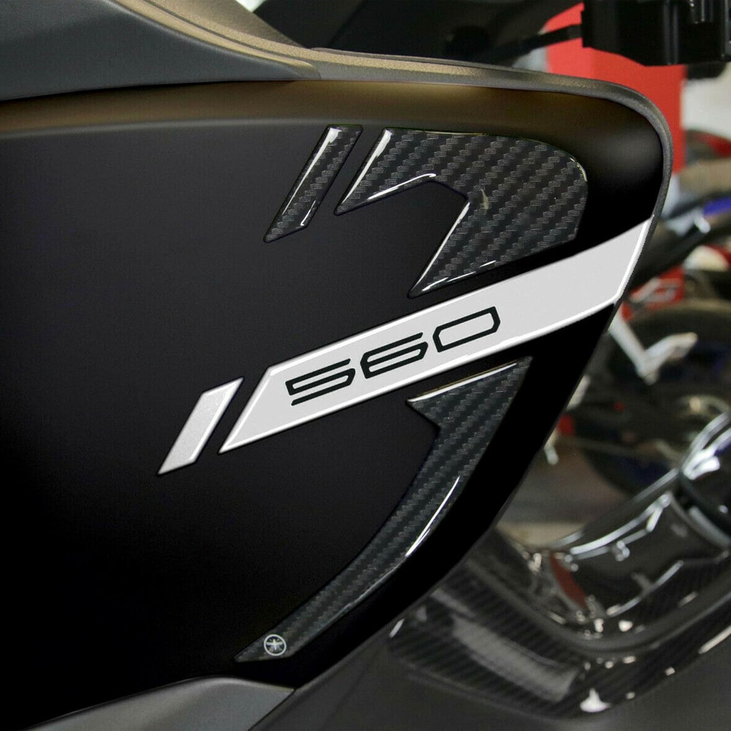 labelbike - 3D Stickers Motorcycle Fairing Corner Guards Protection and Decoration in Resin Compatible with Yamaha Tmax 560 from 2020 - Carbon Silver Color