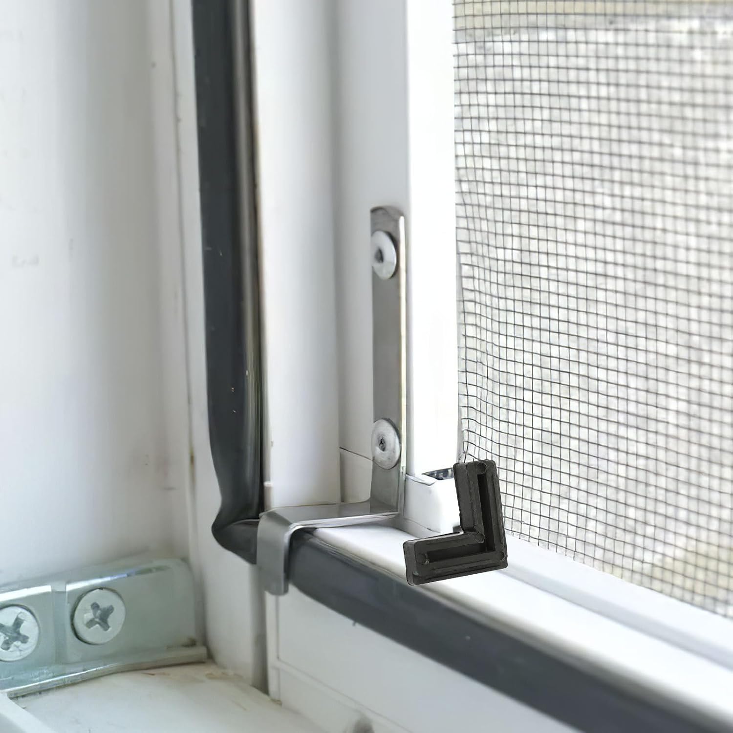 PRETYZOOM 10pcs Window Screen Corner Brackets 90-Degree L Braces with Groove for Screen Frame Repair and Mosquito Replacement