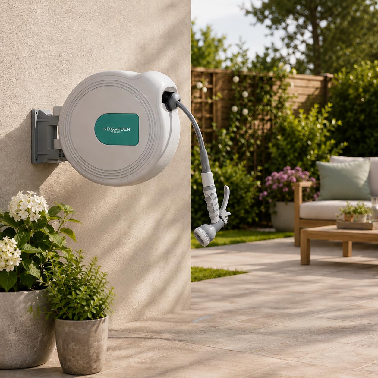 Enrollador de manguera automático con soporte de pared – Sistema auto rewind, soporte giratorio, pistola pulverizadora multiusos, guía anti-desgaste