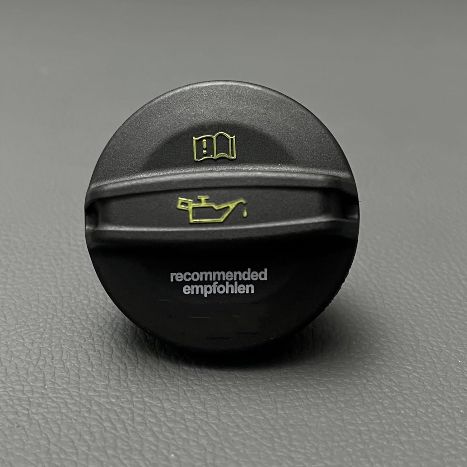 Engine Oil Cap For VW For Passat B8 For Golf 7 MK7 For Touran L 06G103485 06G 103 485 Car Engine Oil Tank Filler Cap Cover