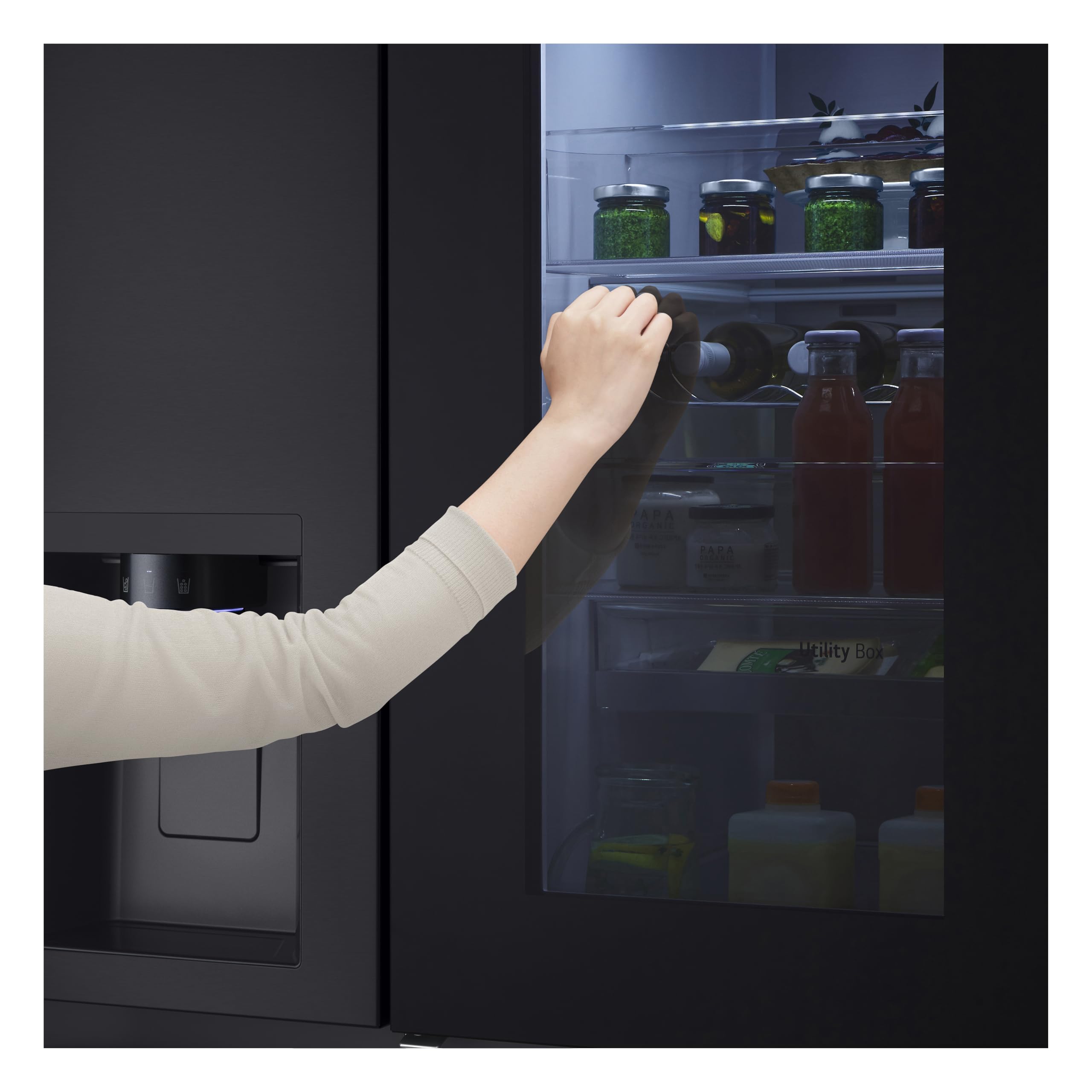 LG GSXE91EVAD Frigorifero Americano InstaView, Classe D, 628 L, Wi-Fi, Dispenser Acqua UVnano Senza Allaccio, Tecnologia Door e Linear Cooling, Acciaio Nero