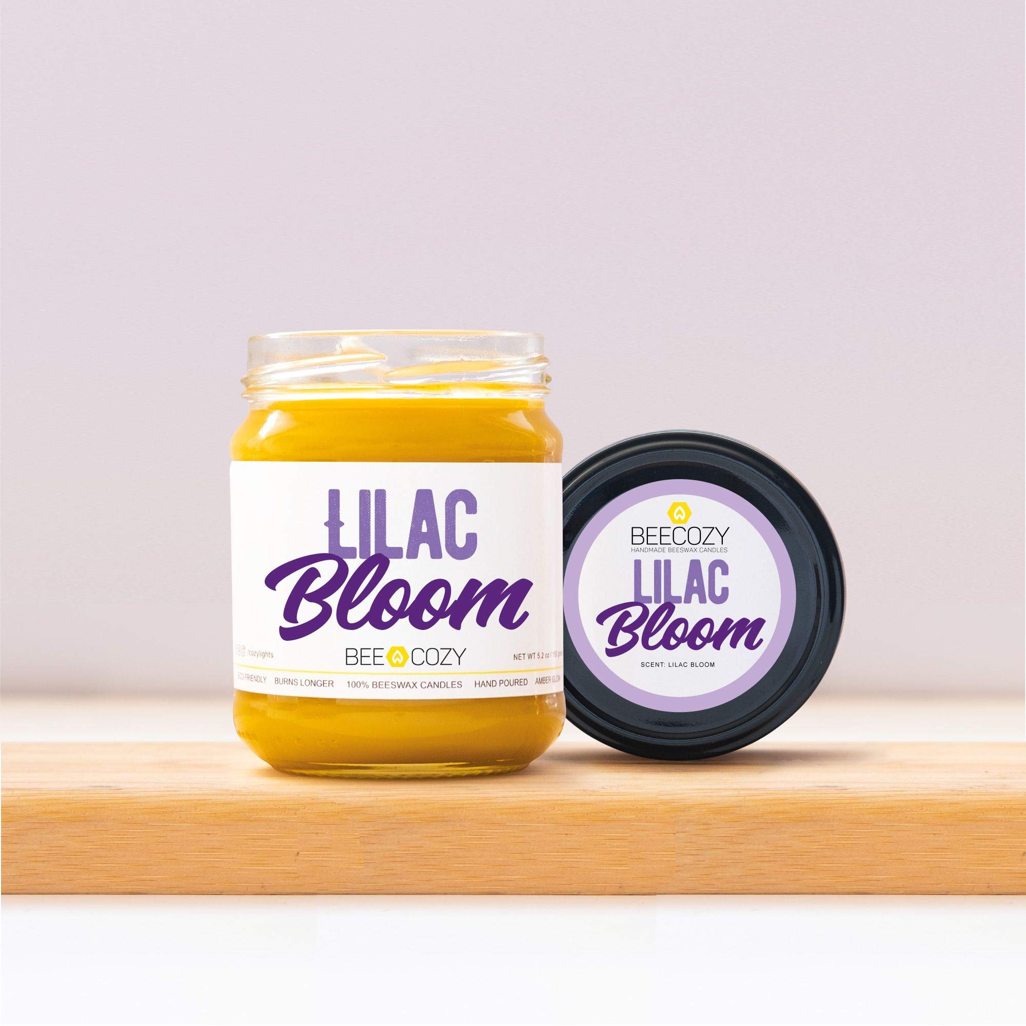 Bougie cire d'abeille lilas Meden BeeCozy pour un salon relaxant M