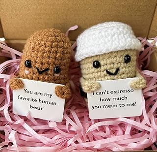 زوج واحد من فاشون مانيا مصنوعة يدويا البطاطا الإيجابية المضحكة دمية حبوب القهوة والقهوة كروشيه ايجابية لطيفة الصوف لهدايا عيد الميلاد