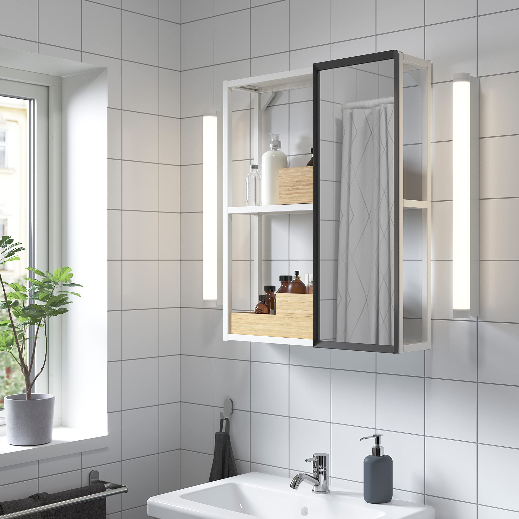 Ikea ENHET Spiegelschrank 60x17x75cm weiß Küche, Haushalt & Wohnen
