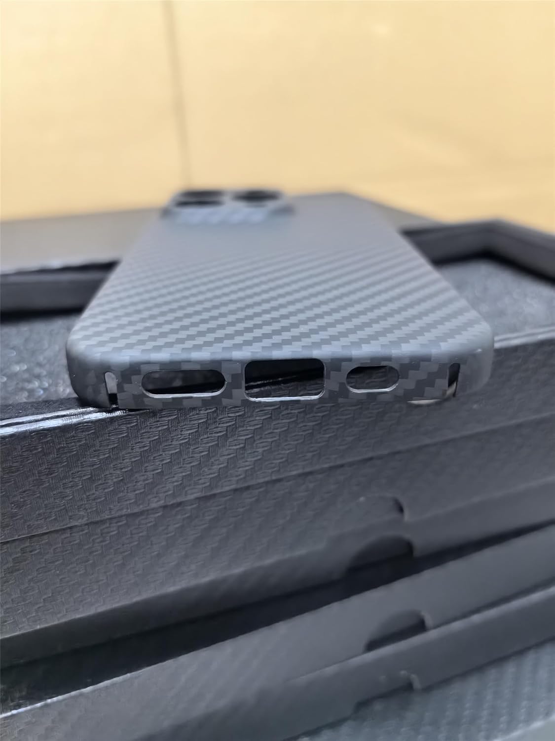 Ultra Thin Aramid Carbon Fiber Case for Apple iPhone 16 pro max, Camera Full Cover Protection Black