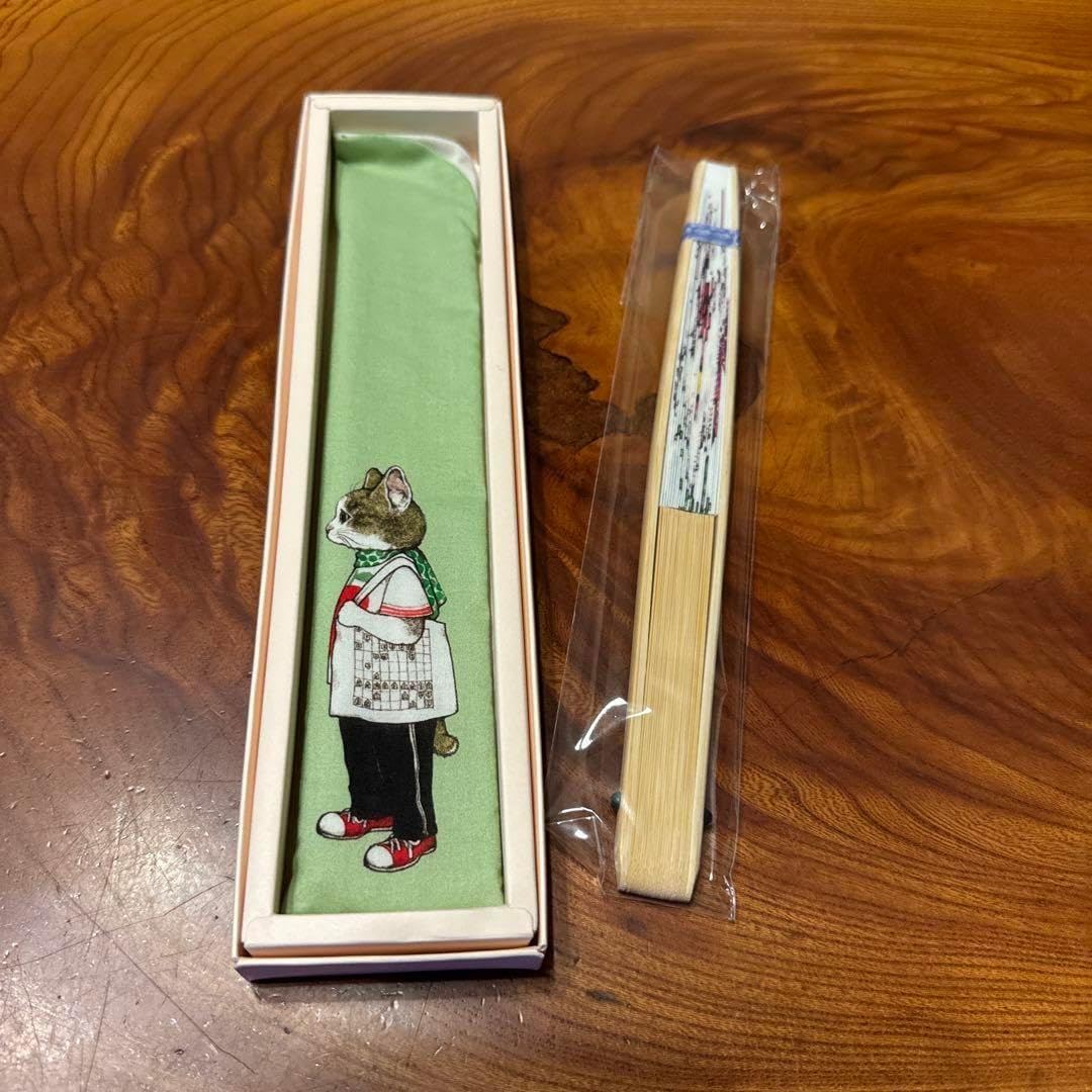 ヒグチユウコ　しょうちゃんといっしょ　扇子 ヒグチユウコ 扇子 しょうちゃんといっしょ ヒグチユウコ将棋会館扇子