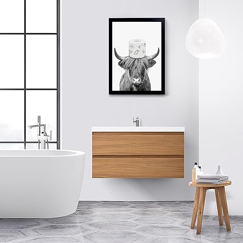 Vista 54 de YongArt Decoración de baño enmarcada en negro, divertido arte de pared de vaca de las tierras altas en bañera, 8 x 10 pulgadas Arte de pared de vaca