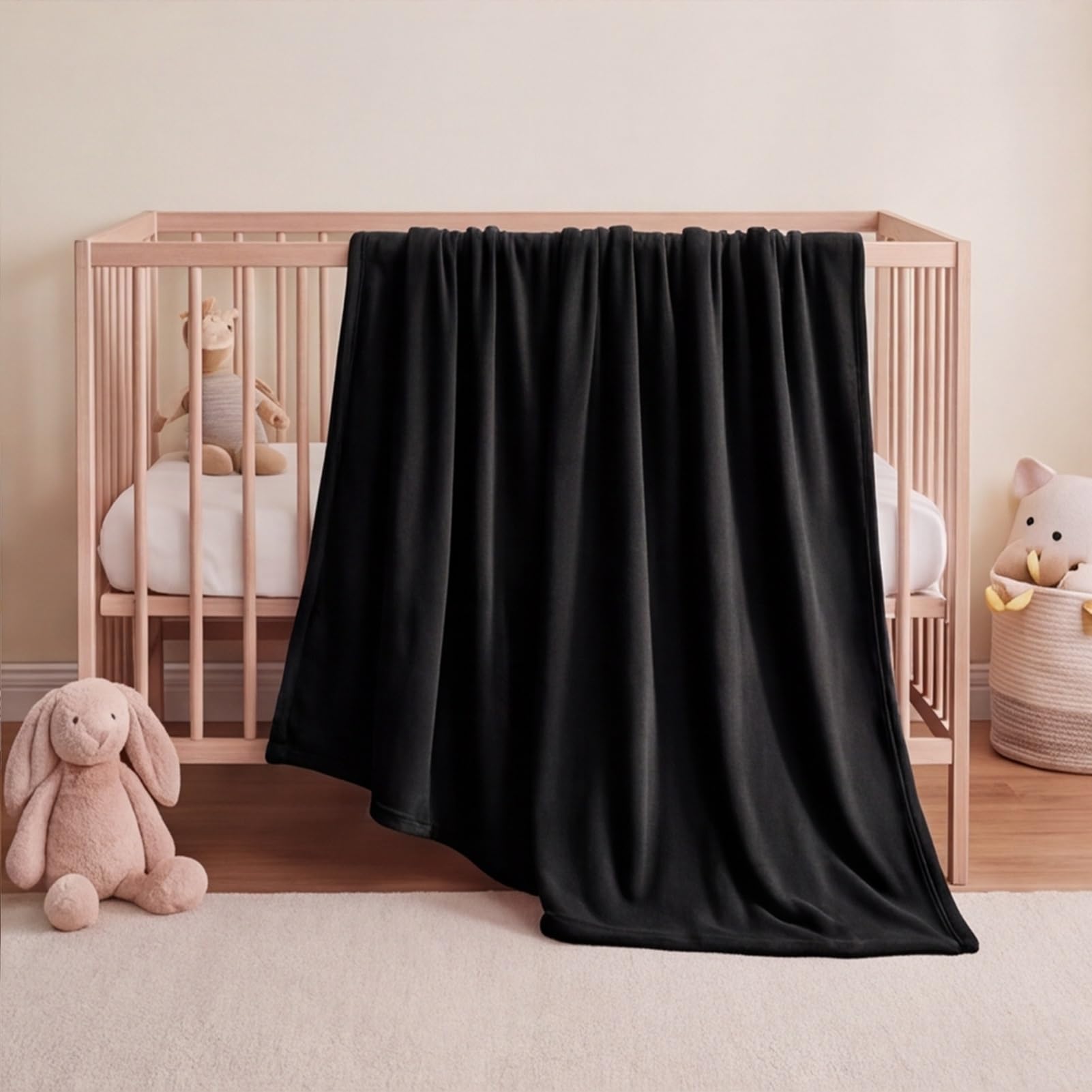 GOUTUI Fleece Blanket Throw 185 x 385 cm Silk Touch Fluffy Sofa Throws Soft Cosy Warm for Bed Settees Armchairs, Black
