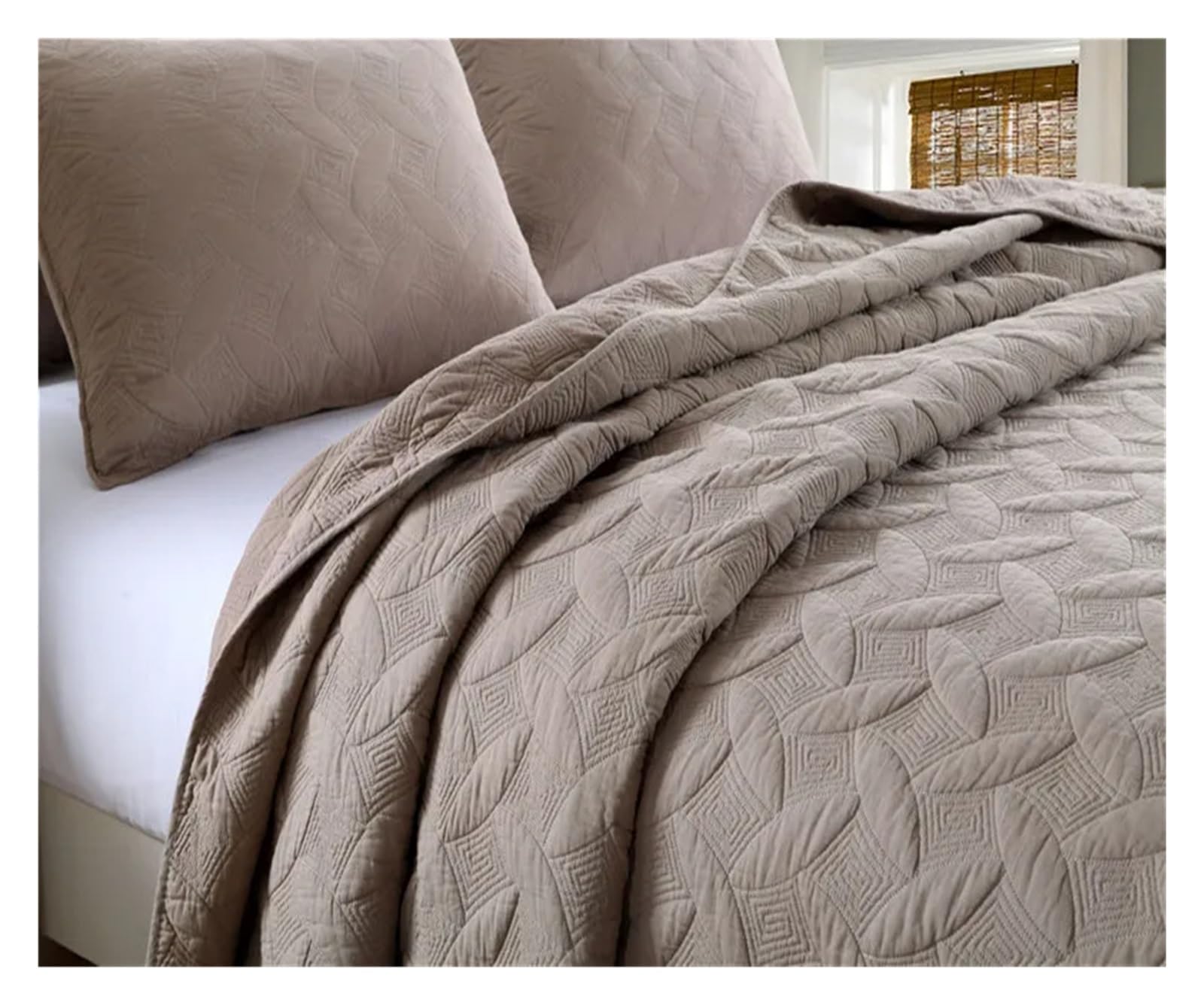 Amazon｜クイーンサイズのパッド入りコットン掛け布団カバー3点