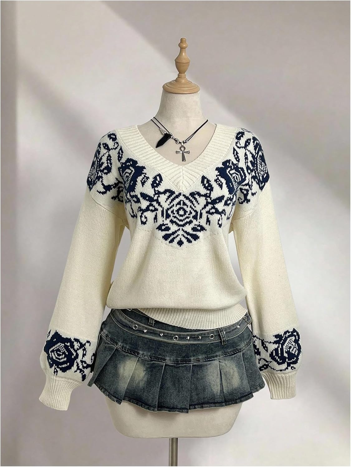 Women's Floral Cozy Sweater Fall Vintage Lightweight Sweater Long Sleeve V Neck Casual Knit Jumper Tops - Image 3