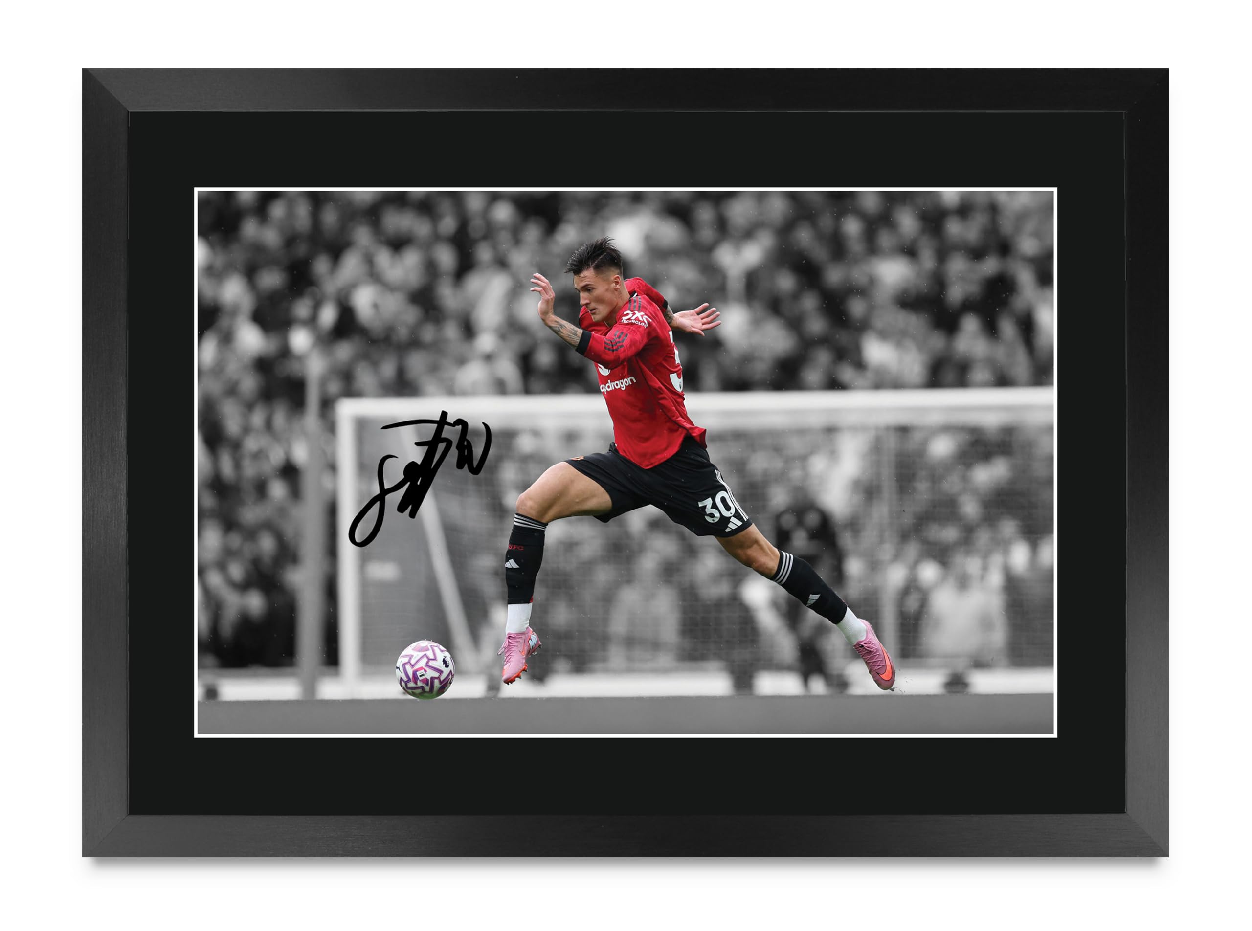 HWC Trading Benjamin Sesko Gifts Printed Signed Autograph Picture for Soccer Fans and Supporters (ID-000139) - 16" x 12" Framed-image-23