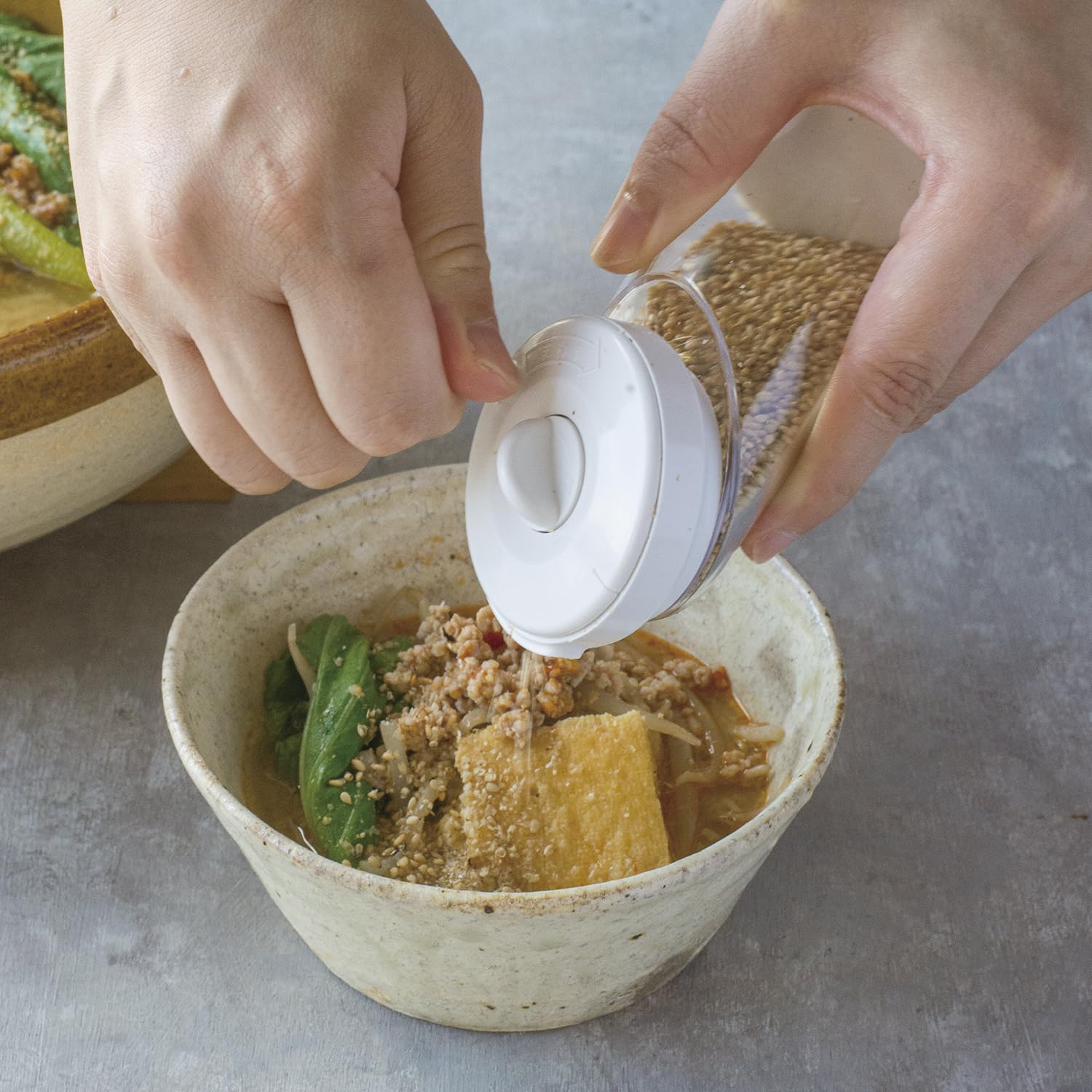 Amazon｜貝印 KAI 卓上 胡麻 ゴマ ごますり器 粗目 細目 調節 KAI