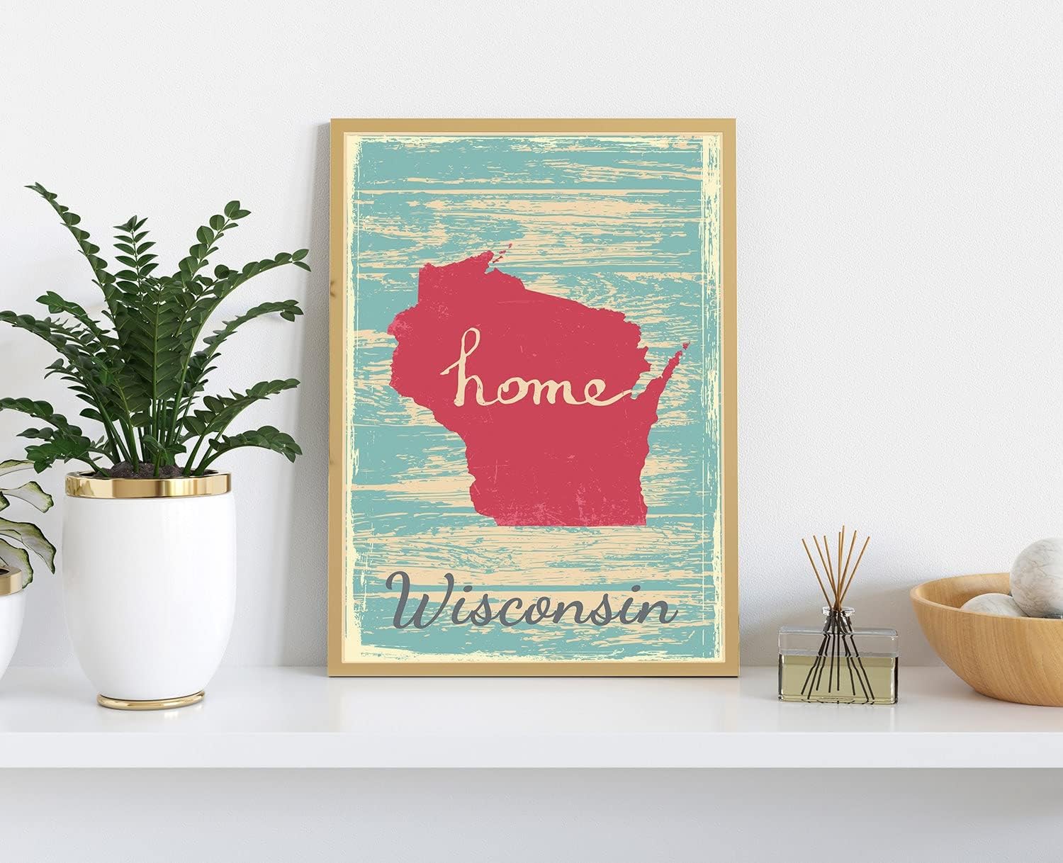 Retro Style Travel Poster, Home wall decor, Wisconsin State Poster, Vintage State Travel Poster Printing, Wall Art Print for Office Decor - 16x20