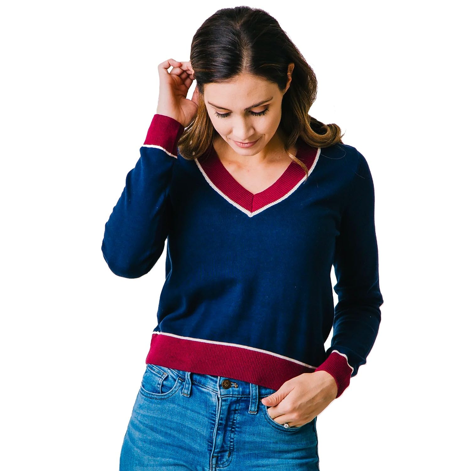 Hope &amp; Henry Women's Long Sleeve Fine Gauge V-Neck Sweater