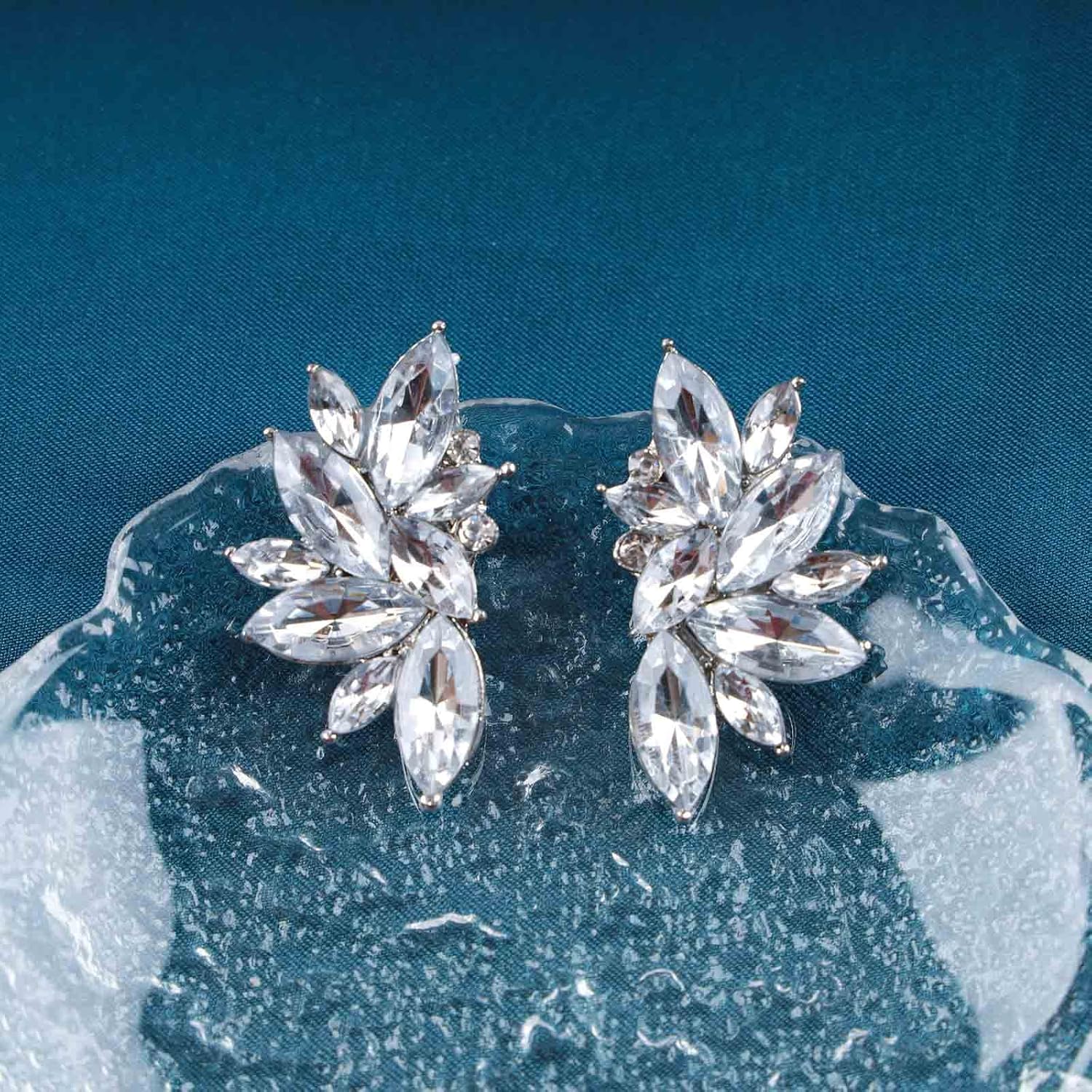 Vintage Crystal Dangle Earrings Silver Cluster Crystal Earrings Sparkly Cz Rhinestone Earrings Marquise Bridal Wedding Earrings Jewelry for Women - Image 3