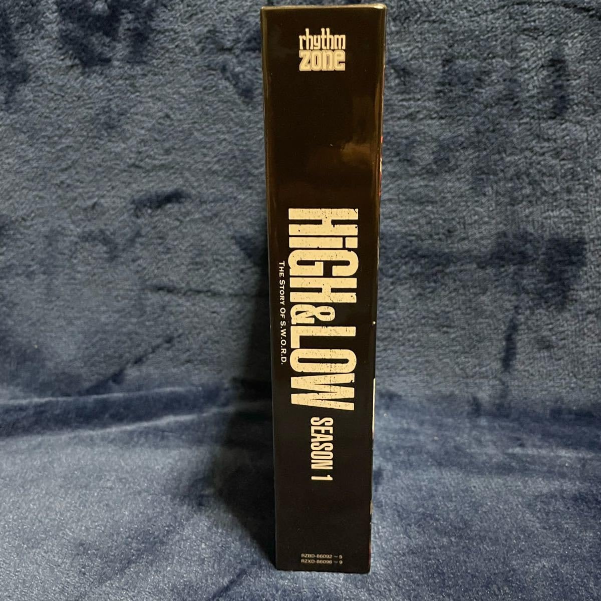 Amazon.co.jp: 【盤質良好】 「HiGH&LOW SEASON 1 THE STORY OF