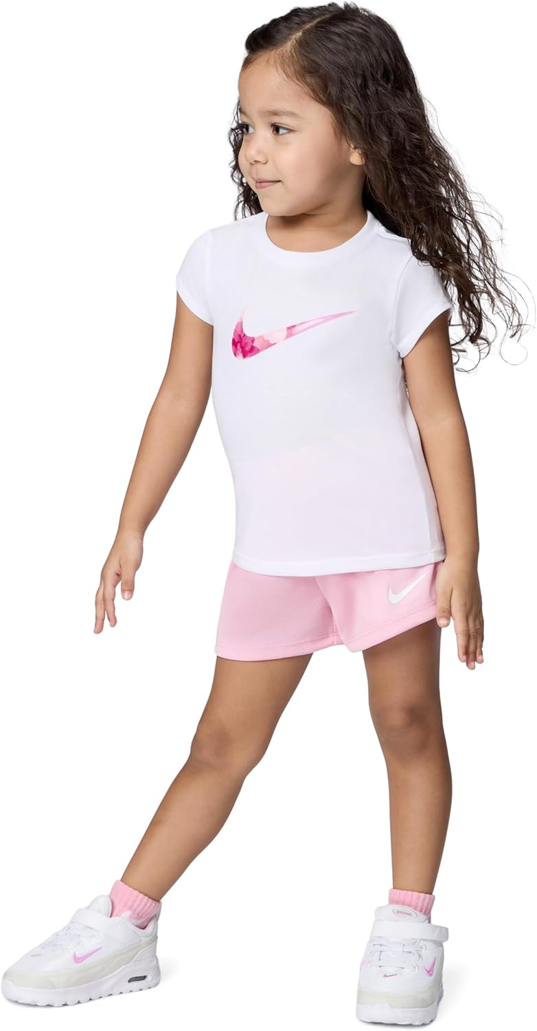 Nike Girls' Graphic T-Shirt and Mesh Shorts 2-Piece Outfit Set