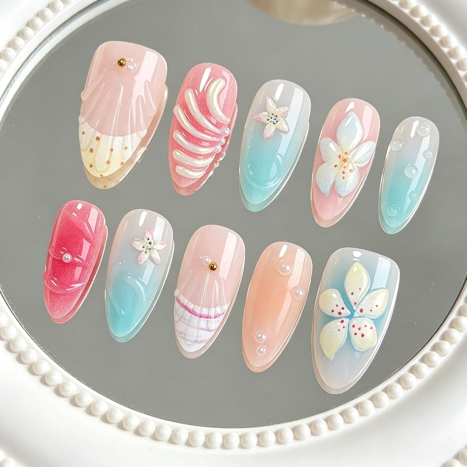 Medium Almond Press On Nails 3D Pearl Floral Fake Nails 30Pcs
