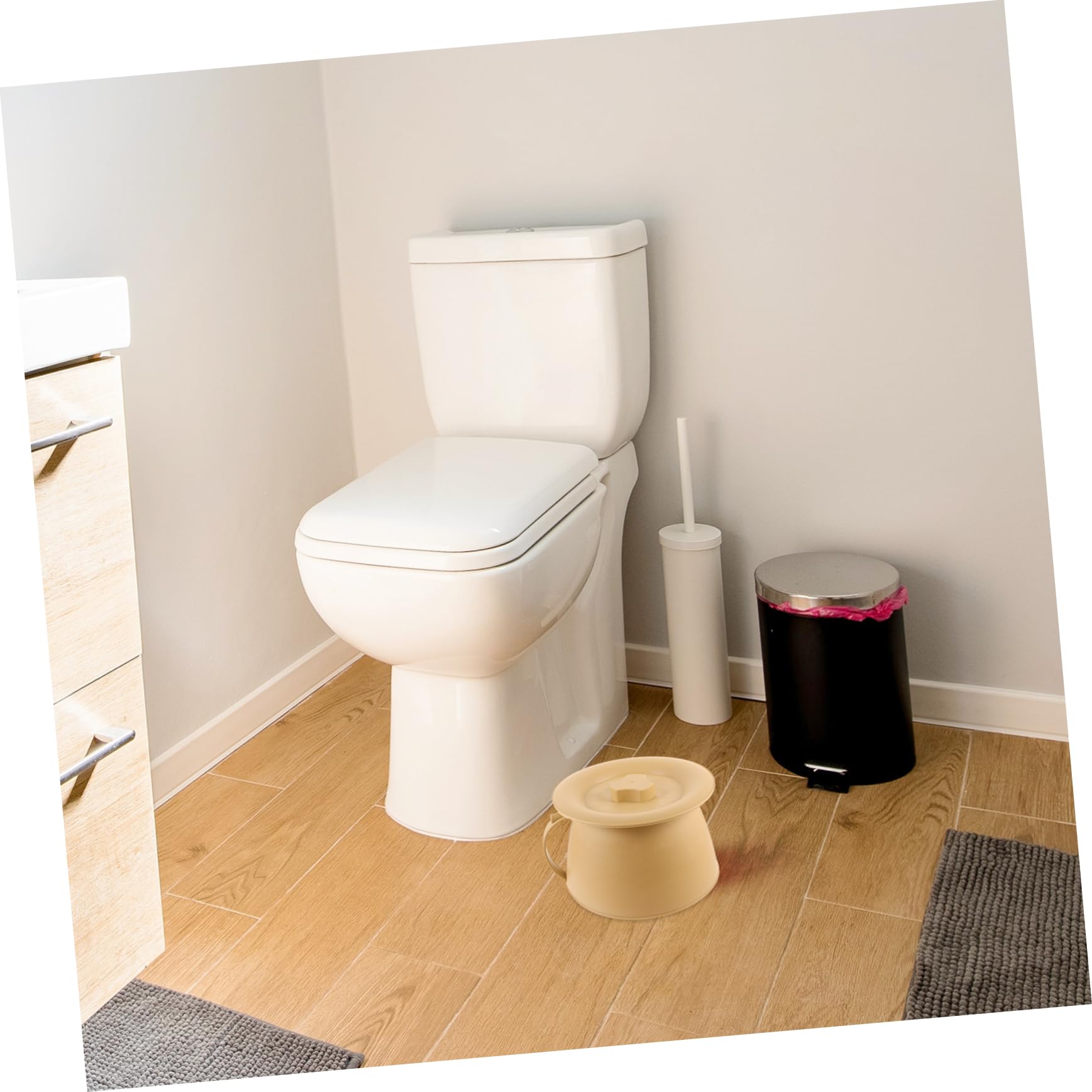 Orinal Portátil Rosa de Plástico con Tapa, Base Estable y Superficie Lisa