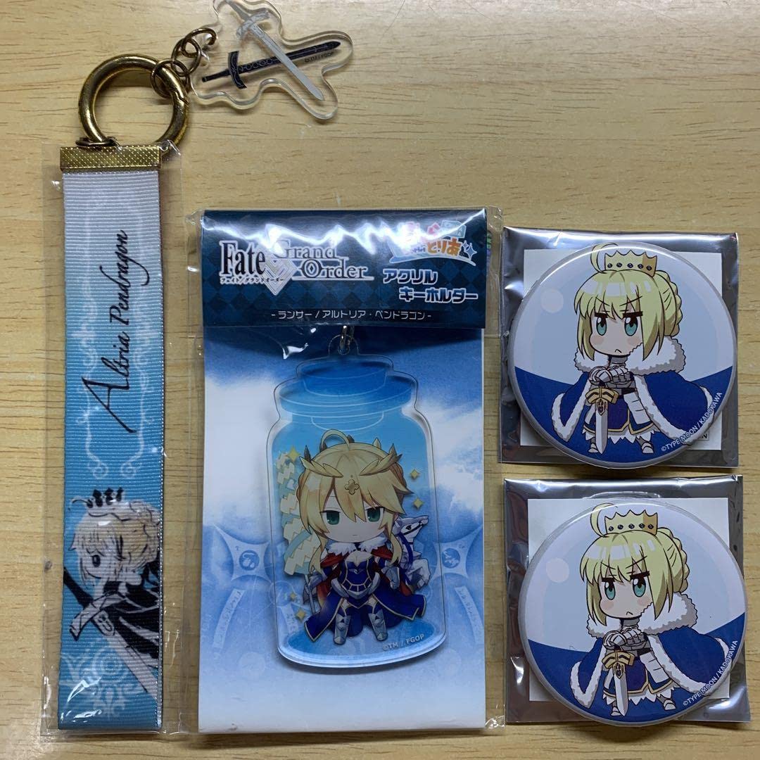 Amazon.co.jp: FGO Fate Grand Order アルトリア 缶バッジ アクキー 4