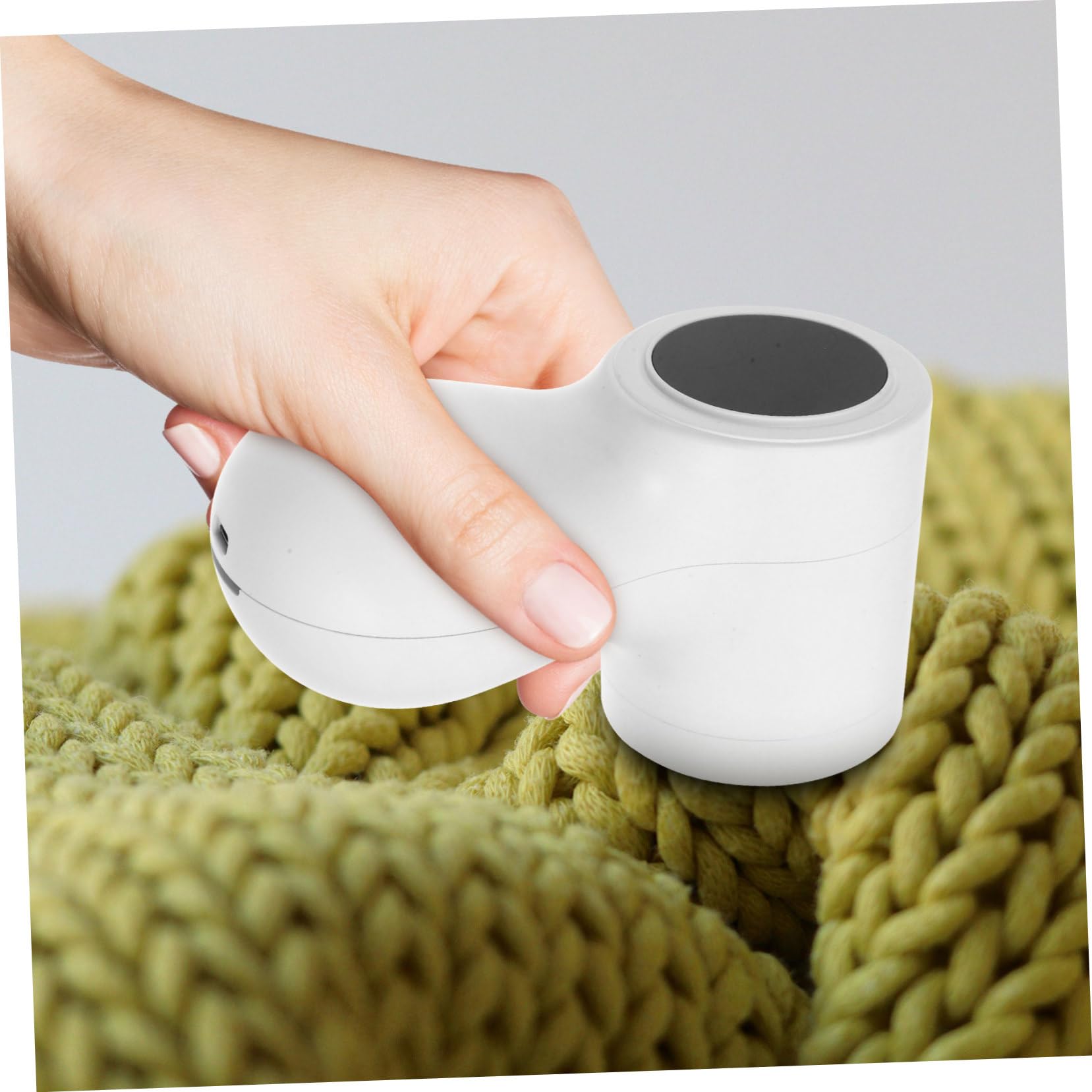 Levapelucchi Elettrico Portatile per Tessuti con Impugnatura Ergonomica Rimuovi Pelucchi da Abbigliamento Divani e Biancheria Design Antiscivolo e Sicuro per Tutti i Tipi di