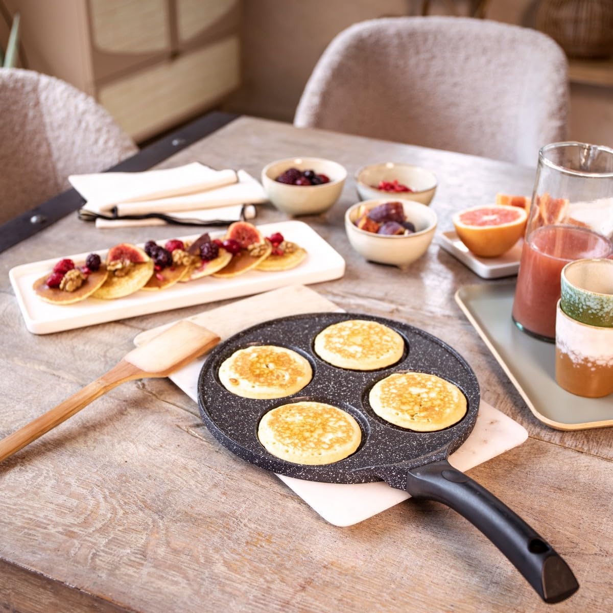 Livoo MEP148 - Sartén para tortitas antiadherente, Ø 26 cm, 4 huellas de Ø 10 cm, mango de baquelita, todo tipo de fuego, incluida inducción