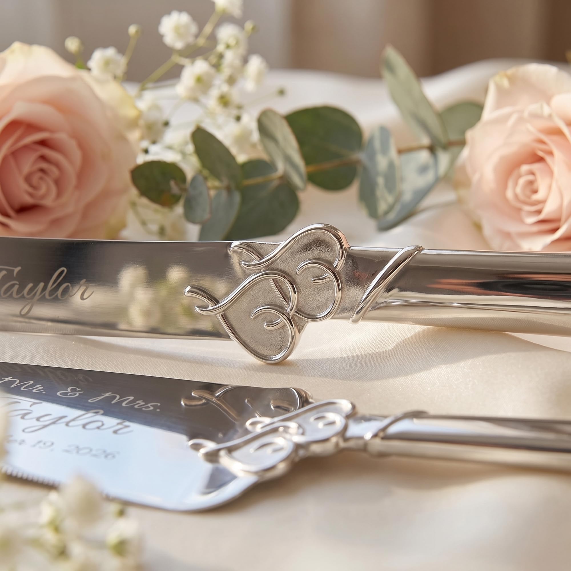 Amazon | Lenox Personalized Engraved True Loveケーキナイフ