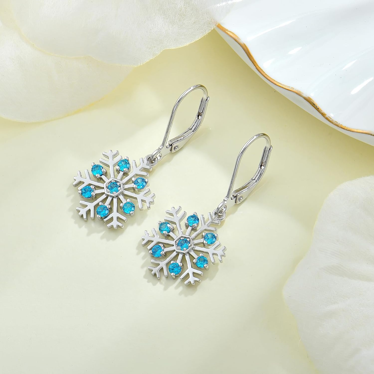 Snowflake Drop Dangle Earrings 925 Sterling Silver Winter Leverback Earrings 5A Cubic Zirconia Jewelry for Women