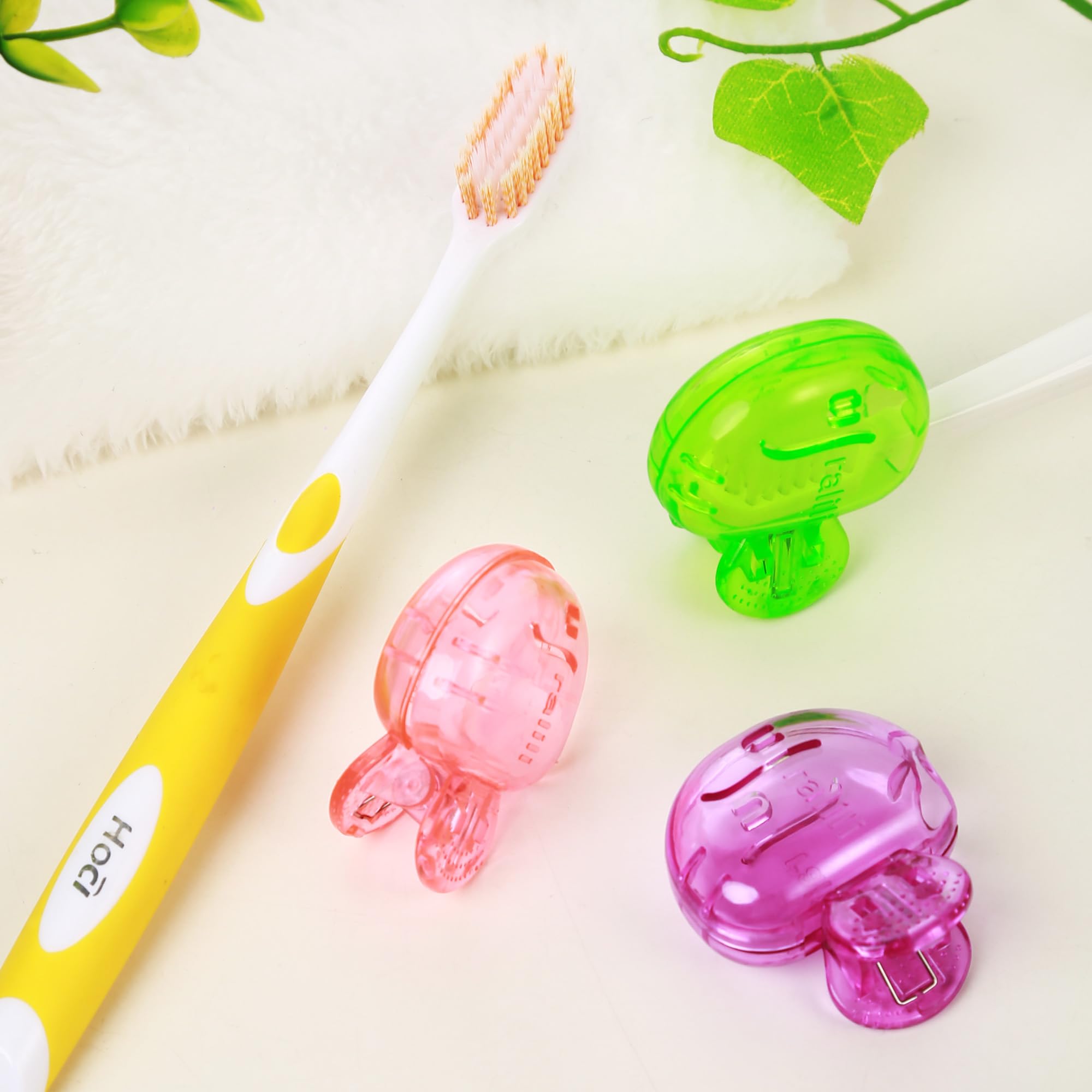 Confezione da 4 tappi protettivi per spazzolino da denti, portatili, antipolvere, per viaggi e uso domestico, misura universale per spazzole elettriche e manuali (rosso, giallo, verde, viola)
