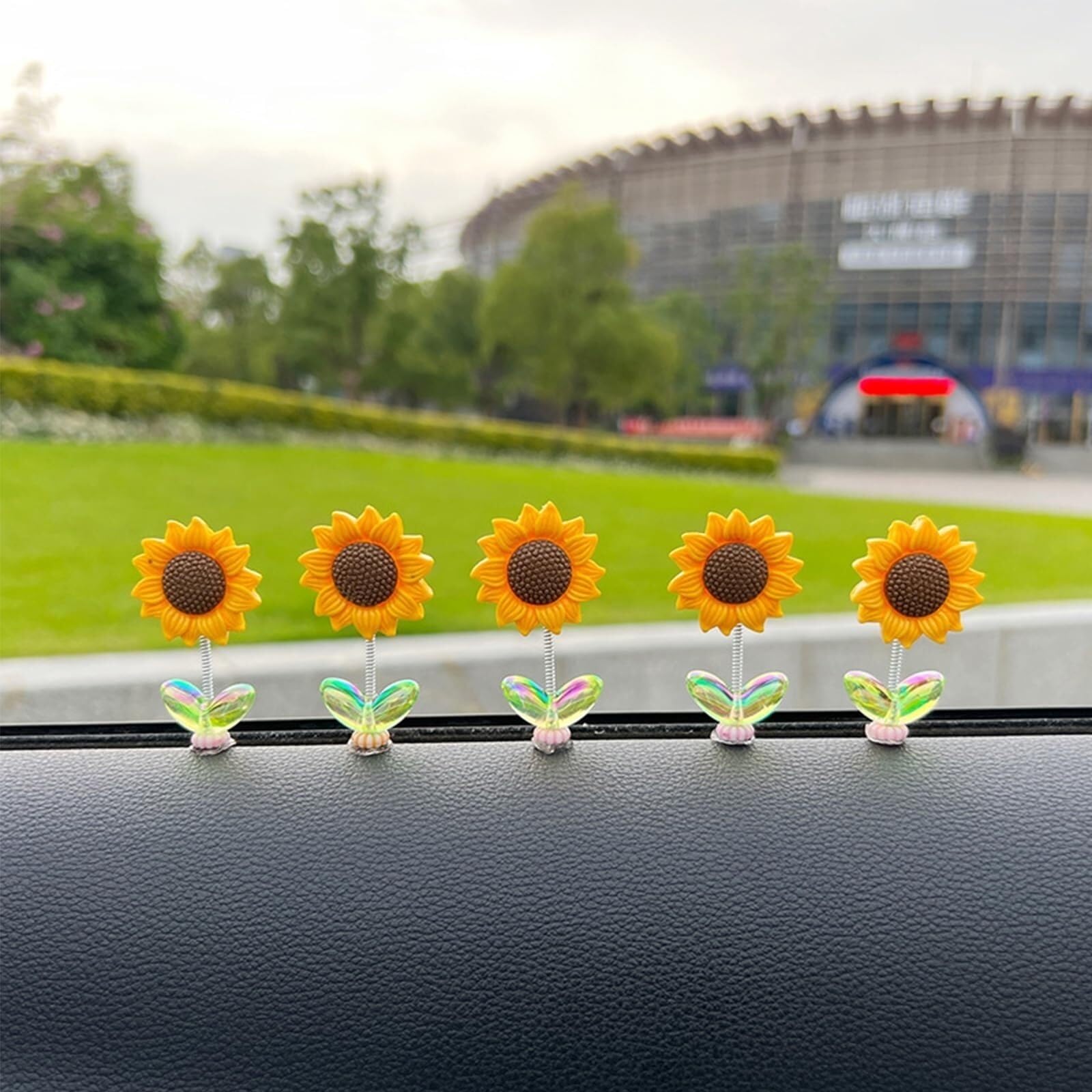 Accessori creativi per la decorazione del cruscotto dell'auto per il