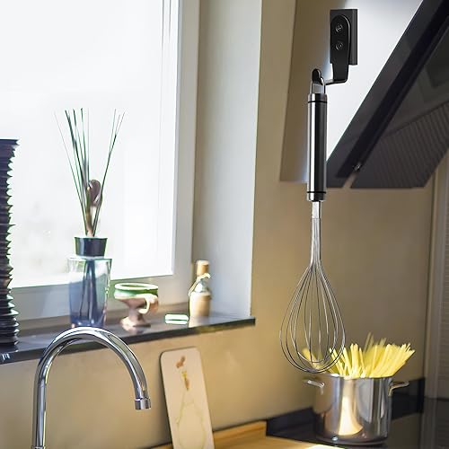 Miniatura 7 de FYY Percha magnética para corona, paquete de 2 imanes resistentes con gancho para refrigerador, ganchos magnéticos para decoración de Navidad para