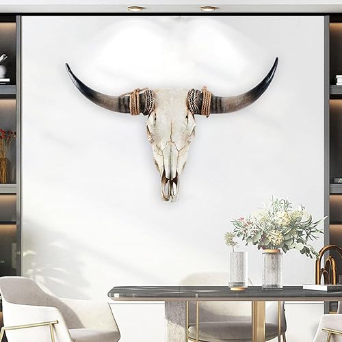 Miniatura 3 de KLKCMS Figura decorativa de cabeza de animales para colgar en la pared, escultura artificial de calavera de vaca de cuerno largo para gabinete,
